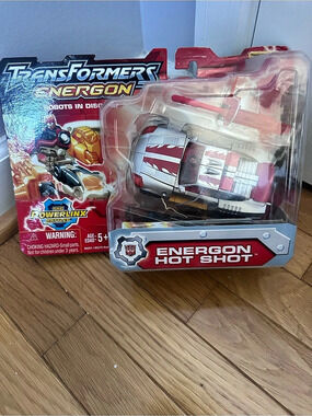 Transformers 35nergon Hot Shot Action Figure NWT